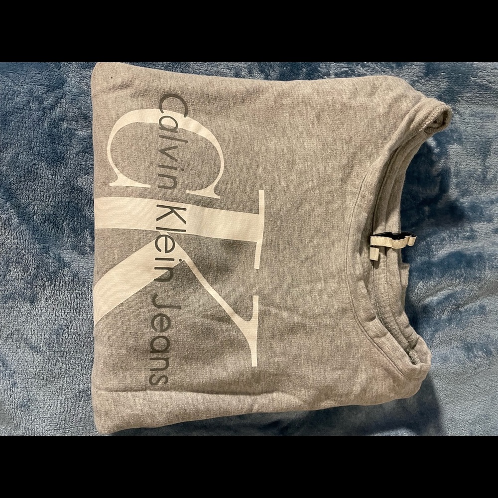 Womens crew neck CK sweater